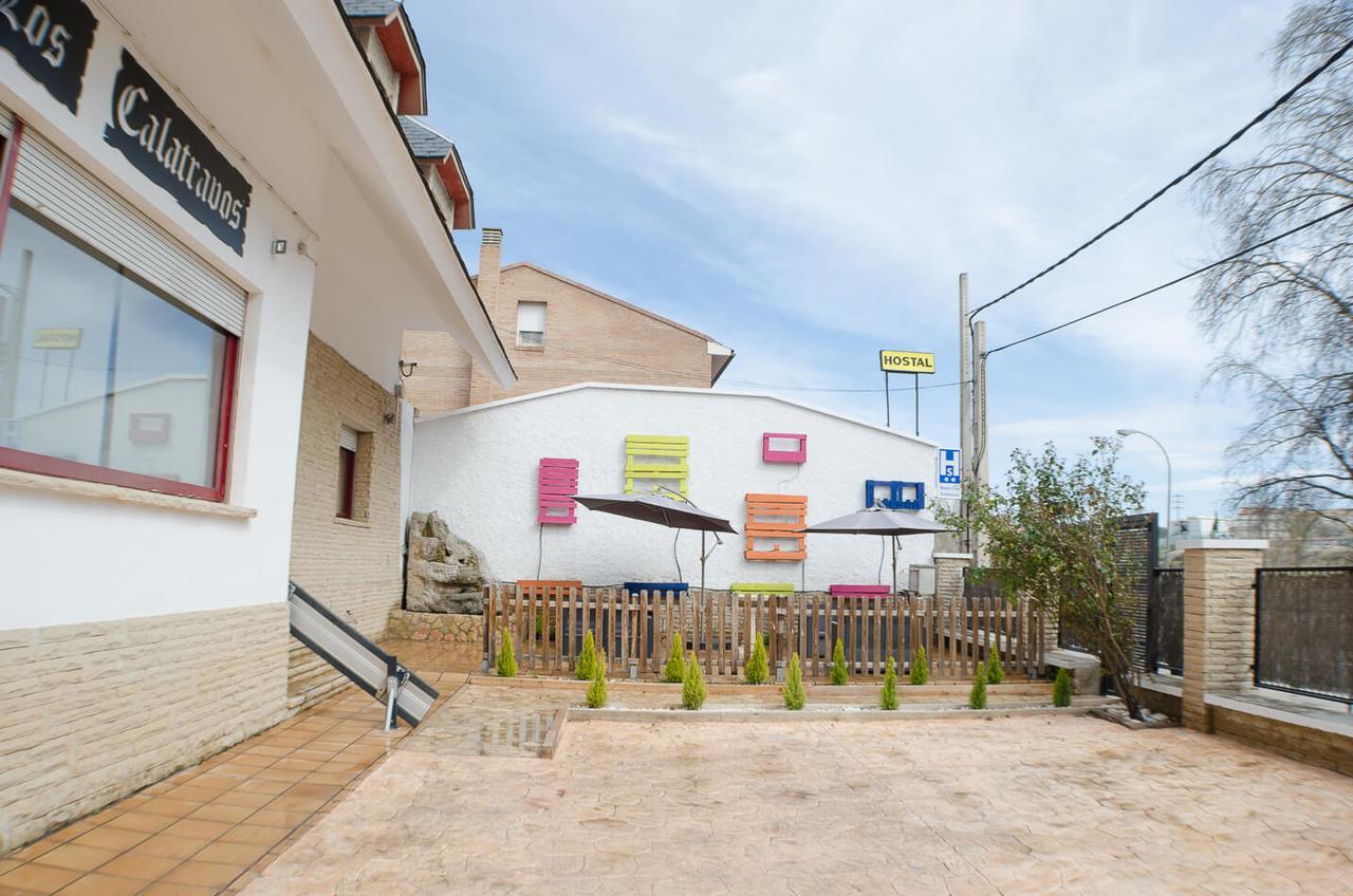 Hostal Los Calatravos Alcañiz المظهر الخارجي الصورة
